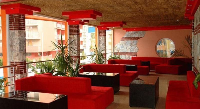 Amaris Hotel 3*