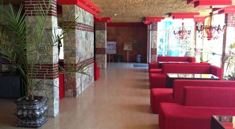 Amaris Hotel 3*