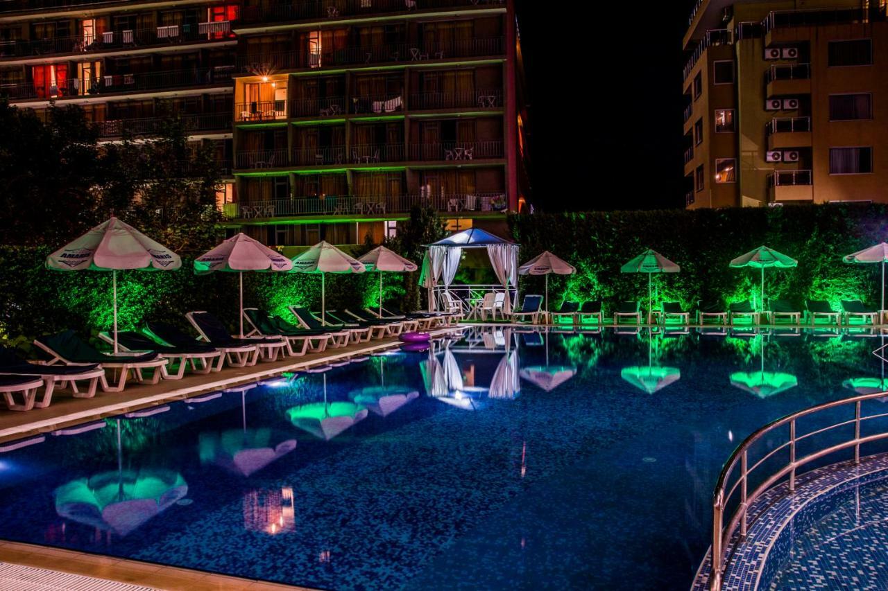 Amaris Hotel