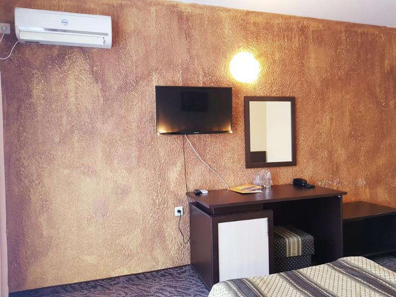 Hotel Amaris 3*